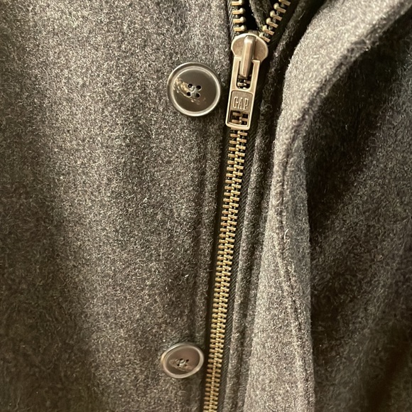 Polyester Coat (Gap) 3/4 length - Picture 3 of 6